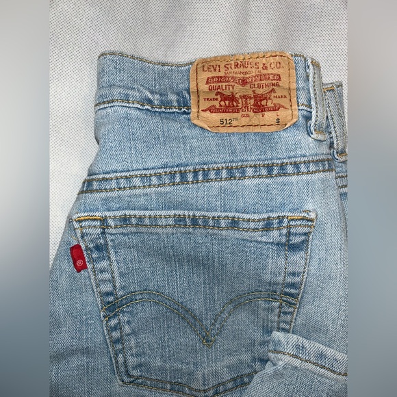 Levi’s vintage classic slim stretch 512 jeans in a light wash - Picture 3 of 6
